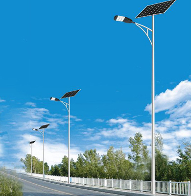 1742828123952659.jpg 阿拉山口太阳能路灯.jpg