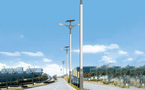 充放电检测实战：阿拉山口太阳能路灯运维笔记——零成本判断电池健康与光伏效能