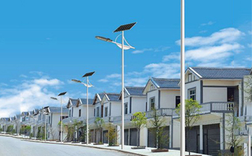 阿拉山口太阳能路灯配置与在乡村道路照明中的应用