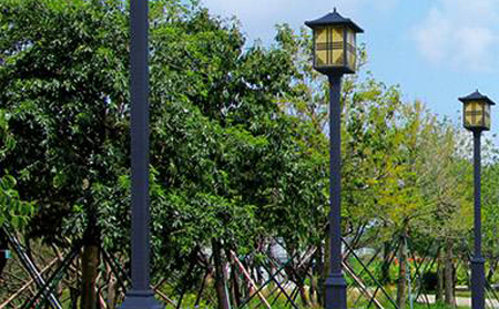 太阳能阿拉山口庭院灯价格为何差三倍?关键看这几点 太阳能阿拉山口庭院灯价格为何差三倍?关键看这几点